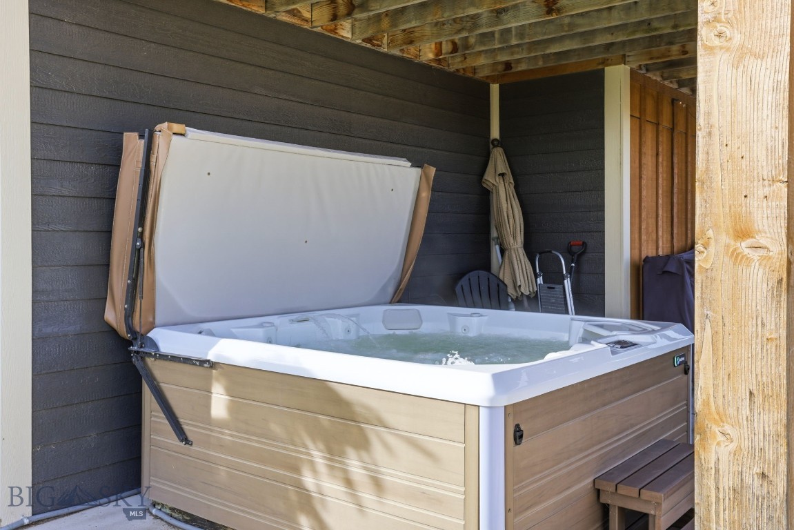 Middle Creek Parklands - Residential