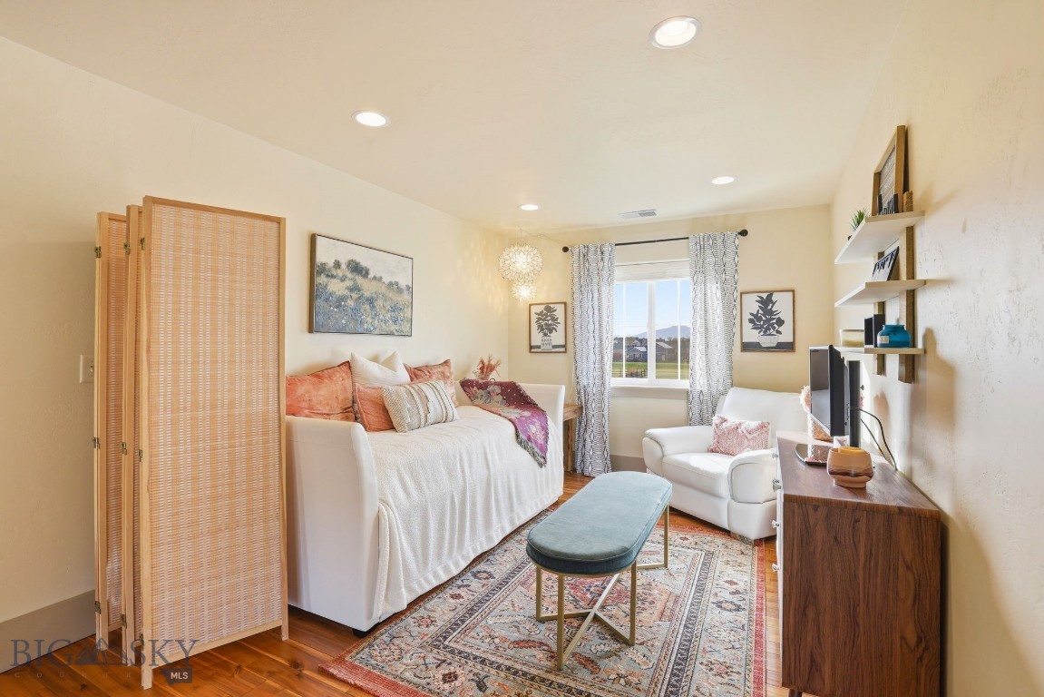 Middle Creek Parklands - Residential