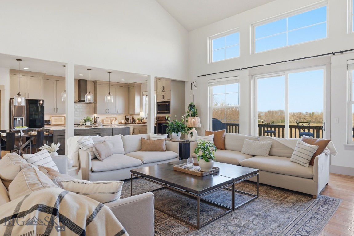 Middle Creek Parklands - Residential