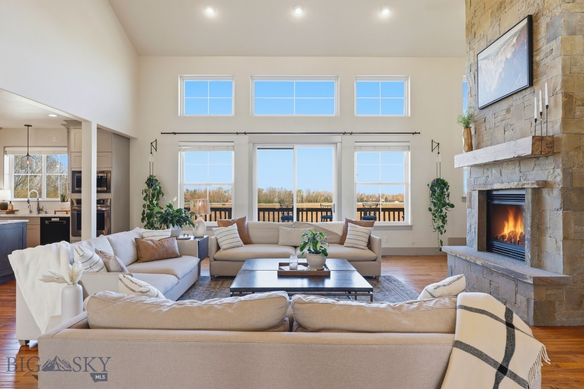 Middle Creek Parklands - Residential