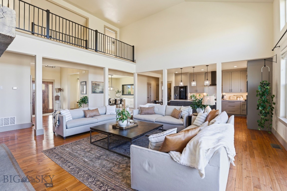 Middle Creek Parklands - Residential