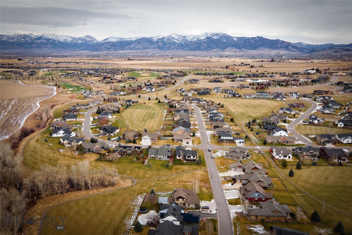Middle Creek Parklands - Residential