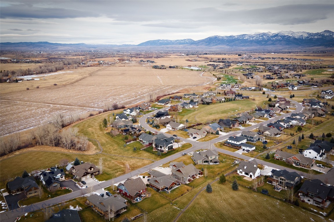 Middle Creek Parklands - Residential
