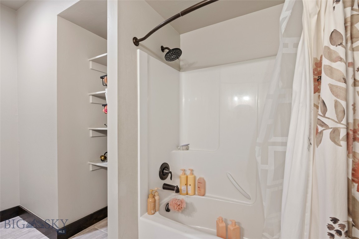 Middle Creek Parklands - Residential