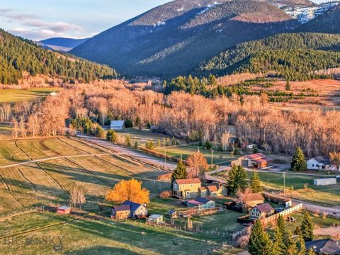 Photo of 12977 Cottonwood Road, Bozeman, MT 59718 (MLS # 407281)