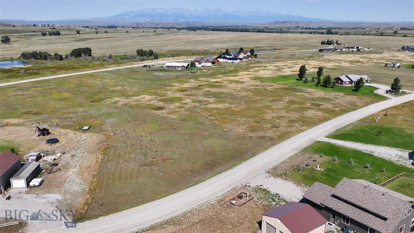 Yellowstone Meadows - Land