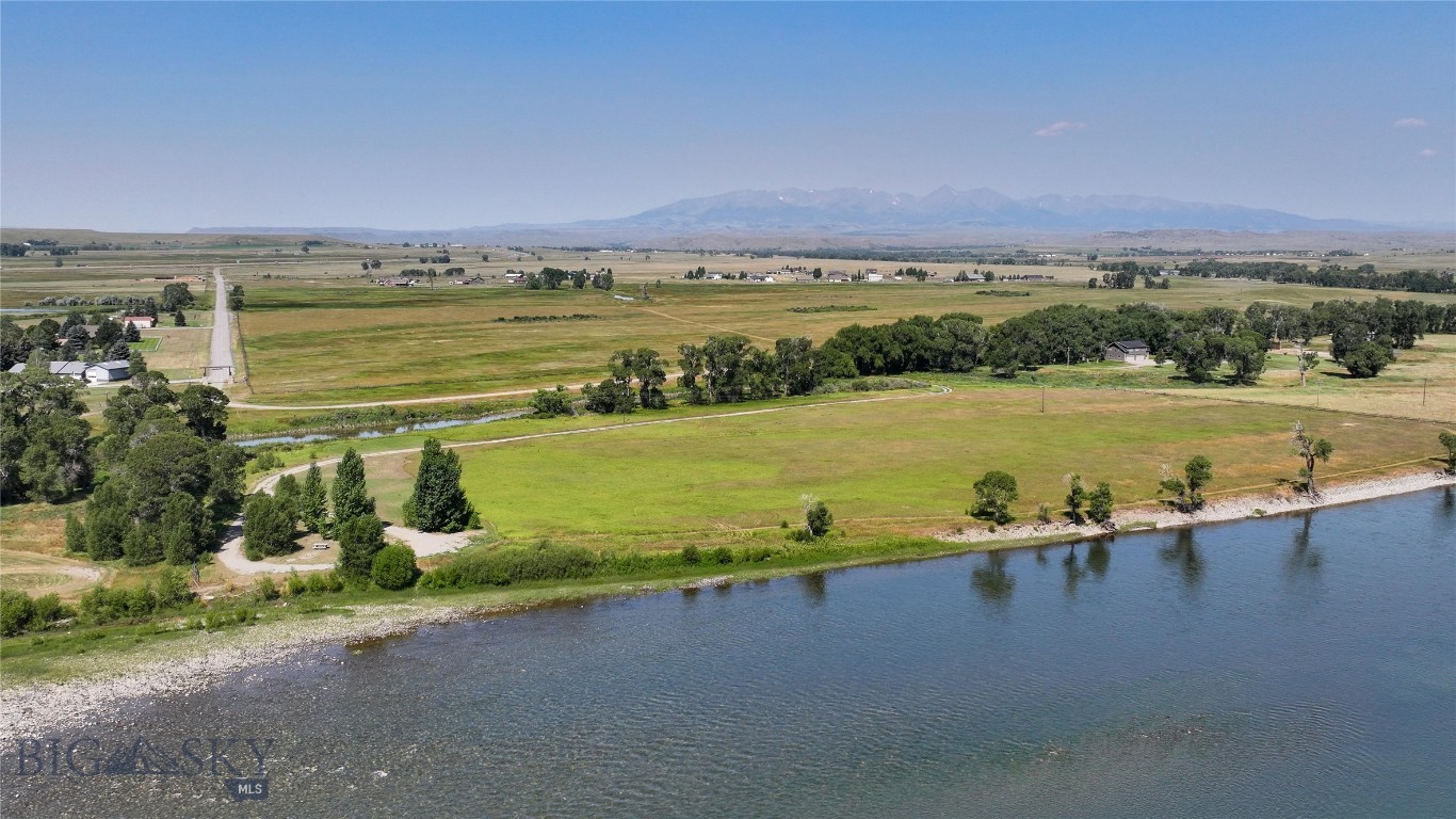 Yellowstone Meadows - Land