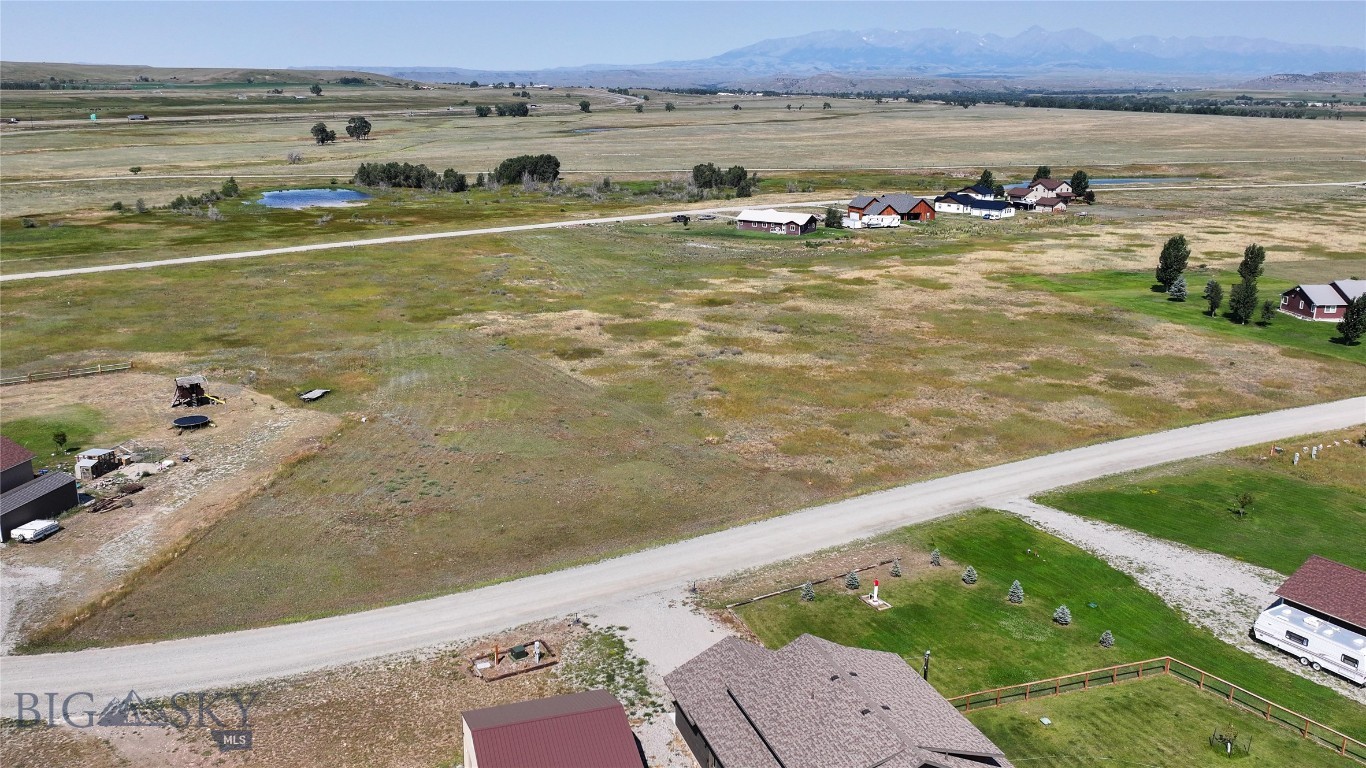 Yellowstone Meadows - Land