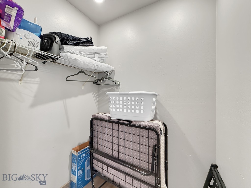 Shining Mountain Unit I - Residential