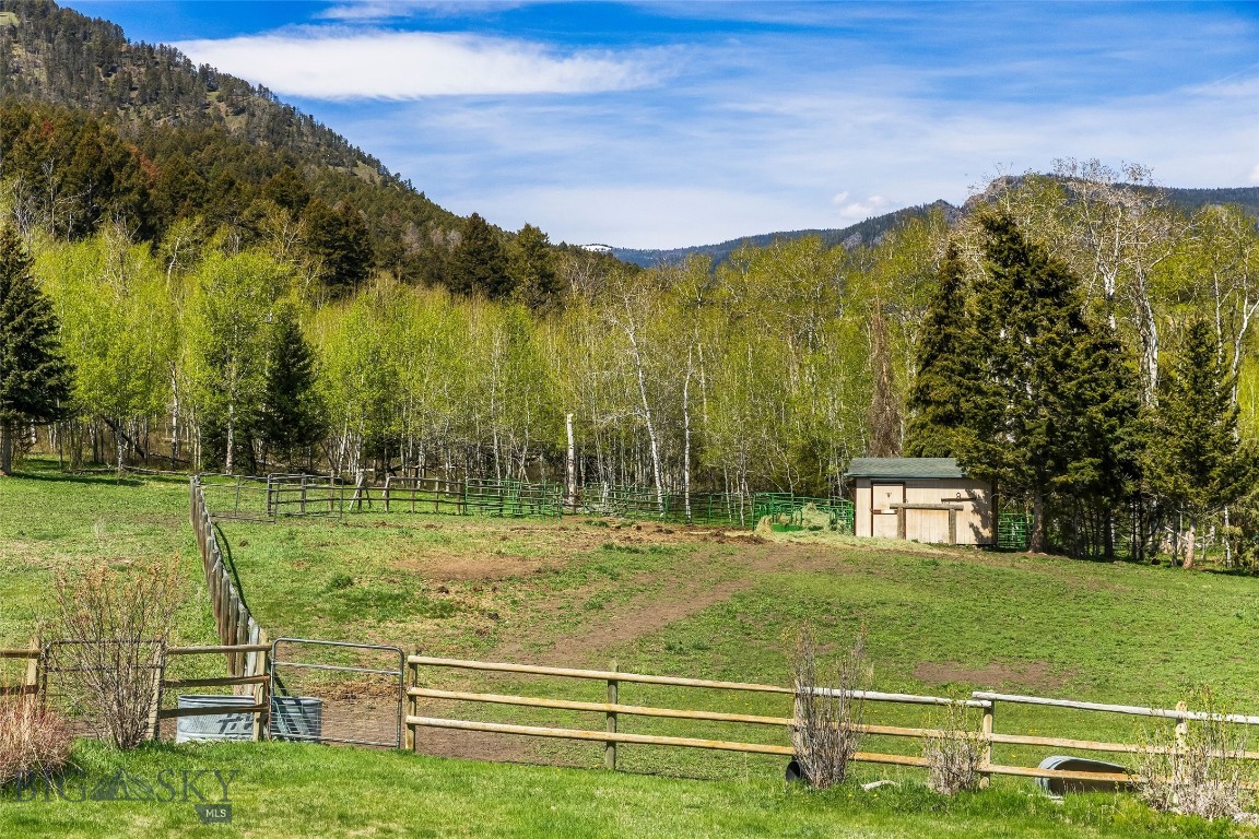 Grizzly Meadows - Residential