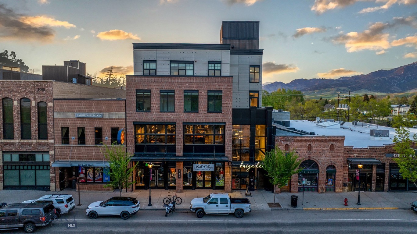 233 E Main Street