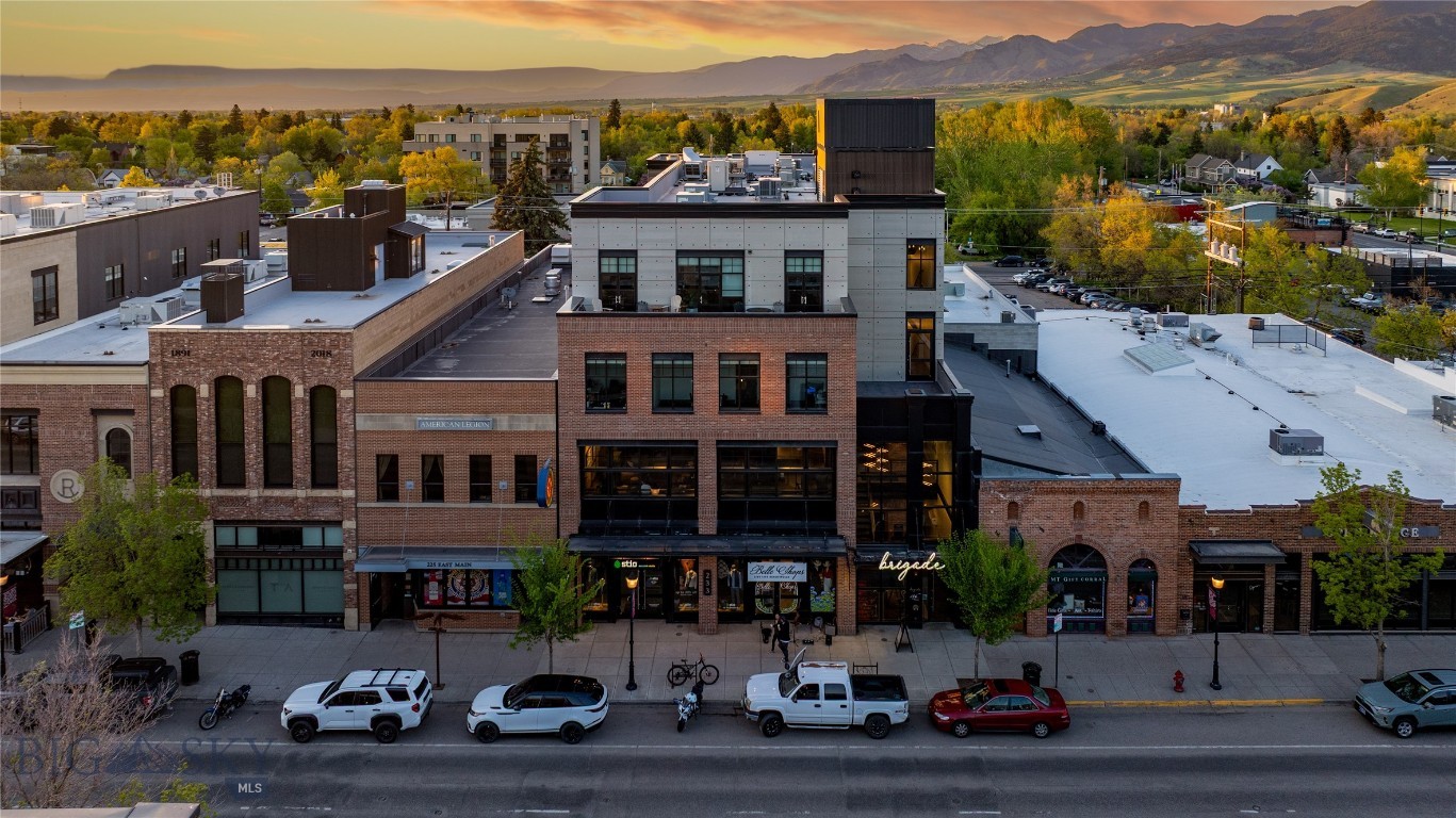 233 E Main Street