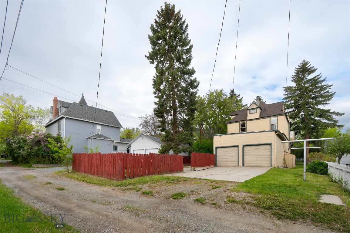 Helena, Montana 59601, United States, 4 Bedrooms Bedrooms, ,3 BathroomsBathrooms,Residential,Active,21640