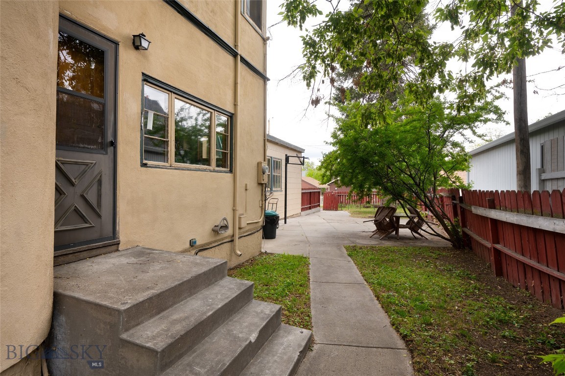 Helena, Montana 59601, United States, 4 Bedrooms Bedrooms, ,3 BathroomsBathrooms,Residential,Active,21640