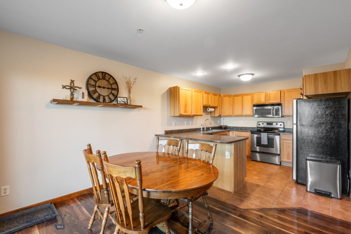 Emerald Park Condos - Residential