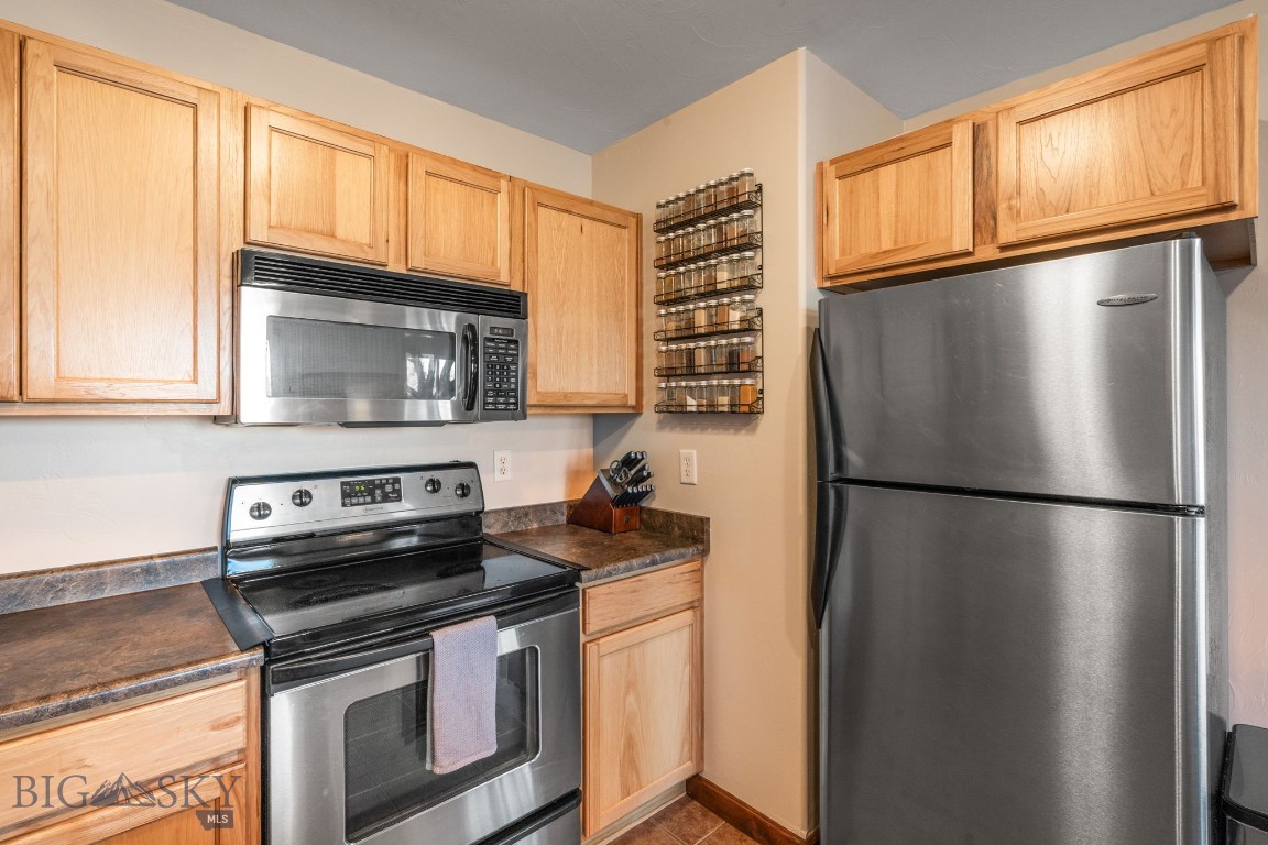 Emerald Park Condos - Residential