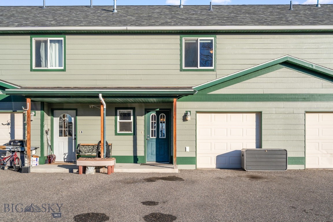 Emerald Park Condos - Residential