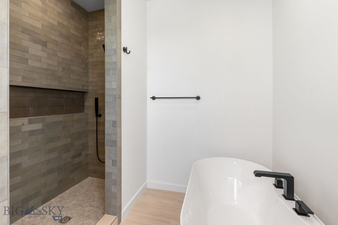 Bozeman, Montana 59718, United States, 4 Bedrooms Bedrooms, ,3 BathroomsBathrooms,Residential,Contingent,143024