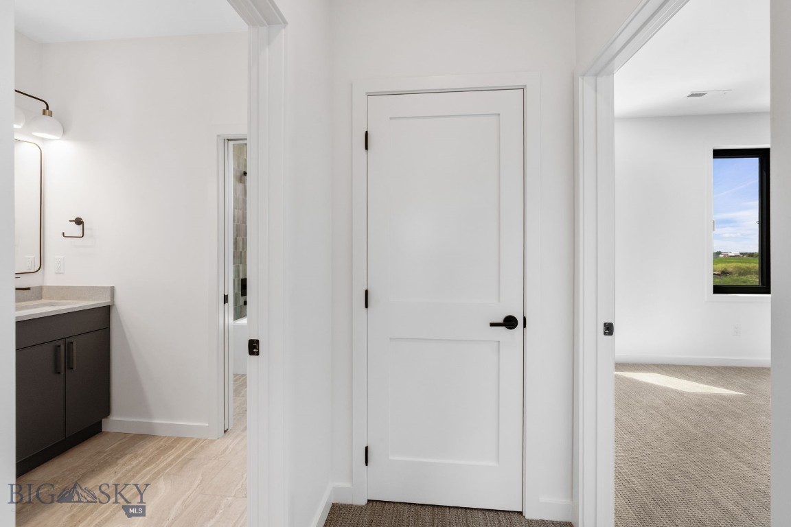 Bozeman, Montana 59718, United States, 4 Bedrooms Bedrooms, ,3 BathroomsBathrooms,Residential,Contingent,143024