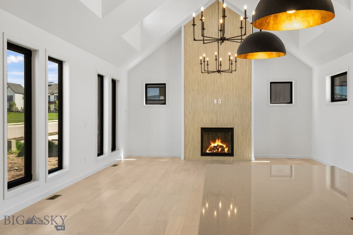 Bozeman, Montana 59718, United States, 4 Bedrooms Bedrooms, ,3 BathroomsBathrooms,Residential,Contingent,143024