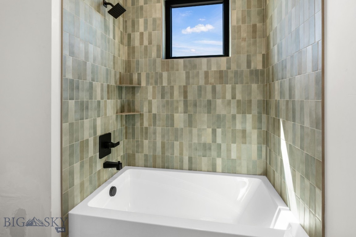 Bozeman, Montana 59718, United States, 4 Bedrooms Bedrooms, ,3 BathroomsBathrooms,Residential,Contingent,143024