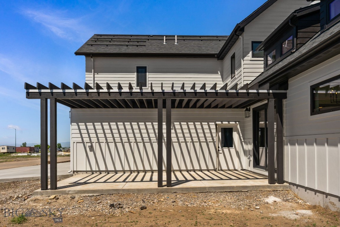 Bozeman, Montana 59718, United States, 4 Bedrooms Bedrooms, ,3 BathroomsBathrooms,Residential,Contingent,143024