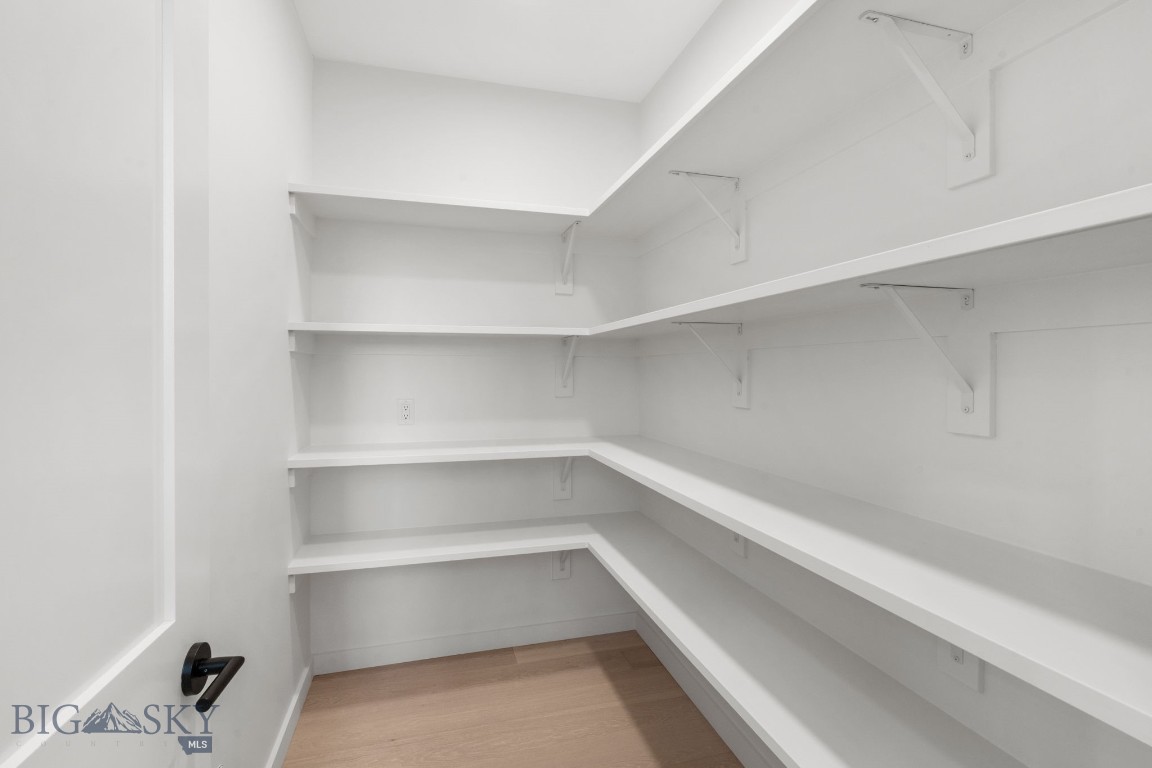 Bozeman, Montana 59718, United States, 4 Bedrooms Bedrooms, ,3 BathroomsBathrooms,Residential,Contingent,143024