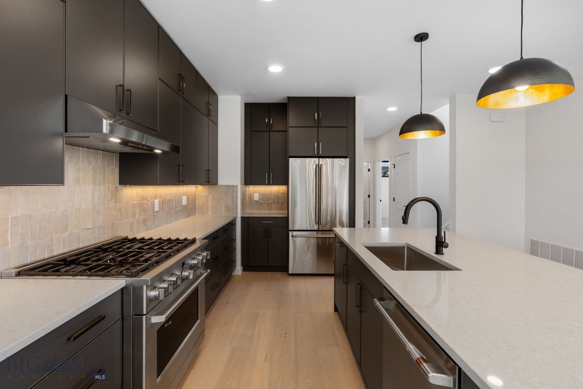 Bozeman, Montana 59718, United States, 4 Bedrooms Bedrooms, ,3 BathroomsBathrooms,Residential,Contingent,143024