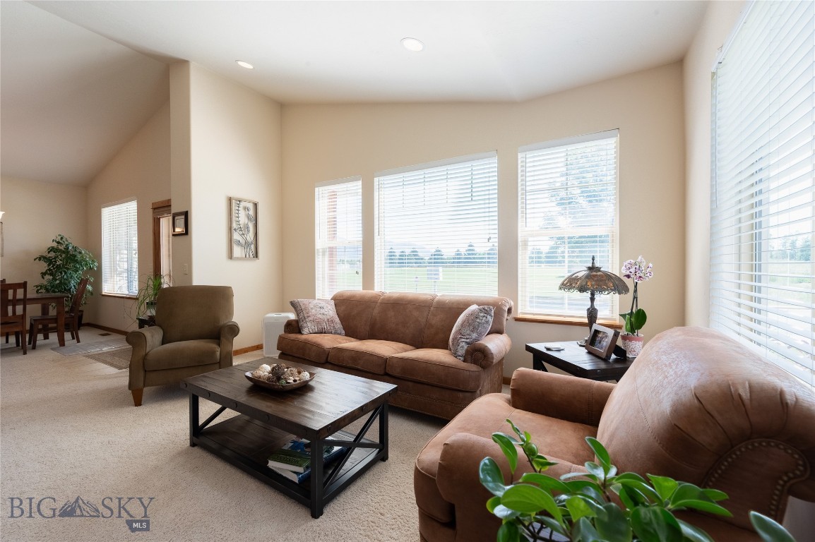 Lessley Estates Condo - Residential