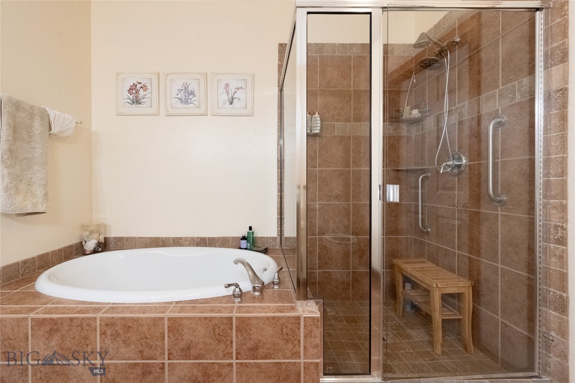 Lessley Estates Condo - Residential