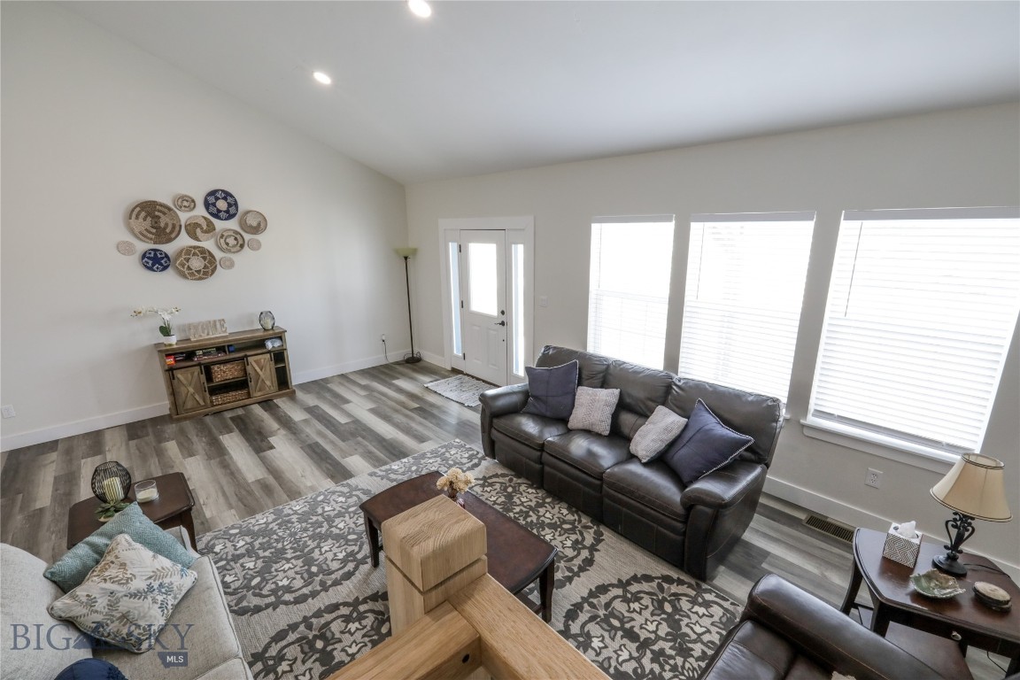 Yellowstone Meadows - Residential