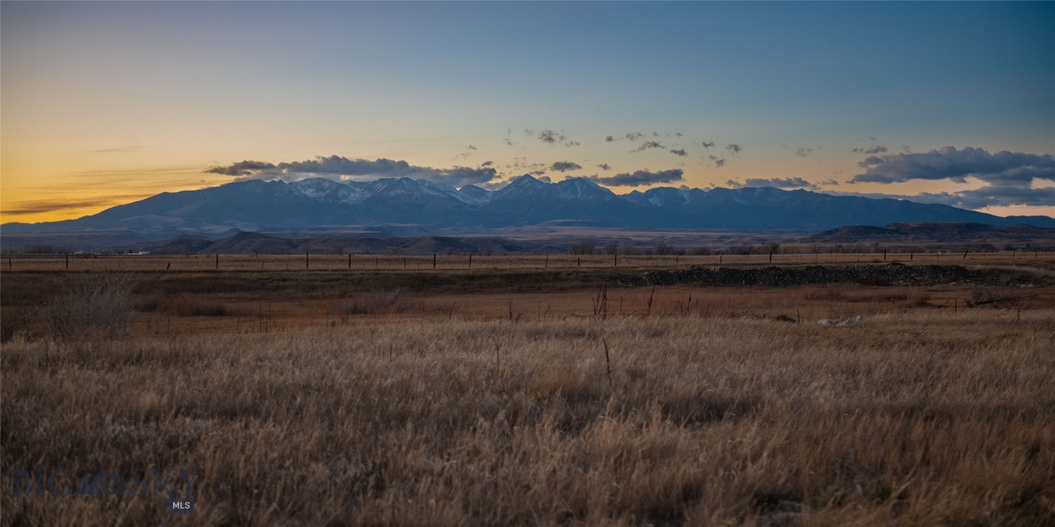 Yellowstone Meadows - Residential
