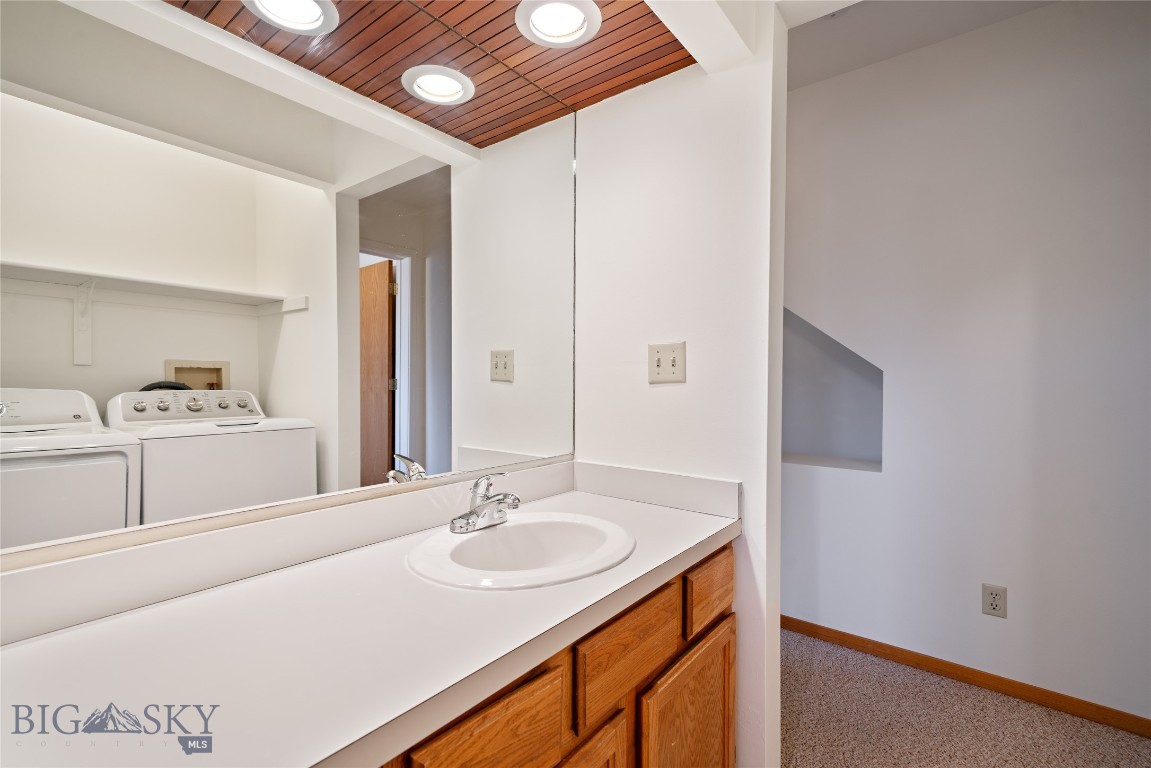 Two Creek Condo - Residential