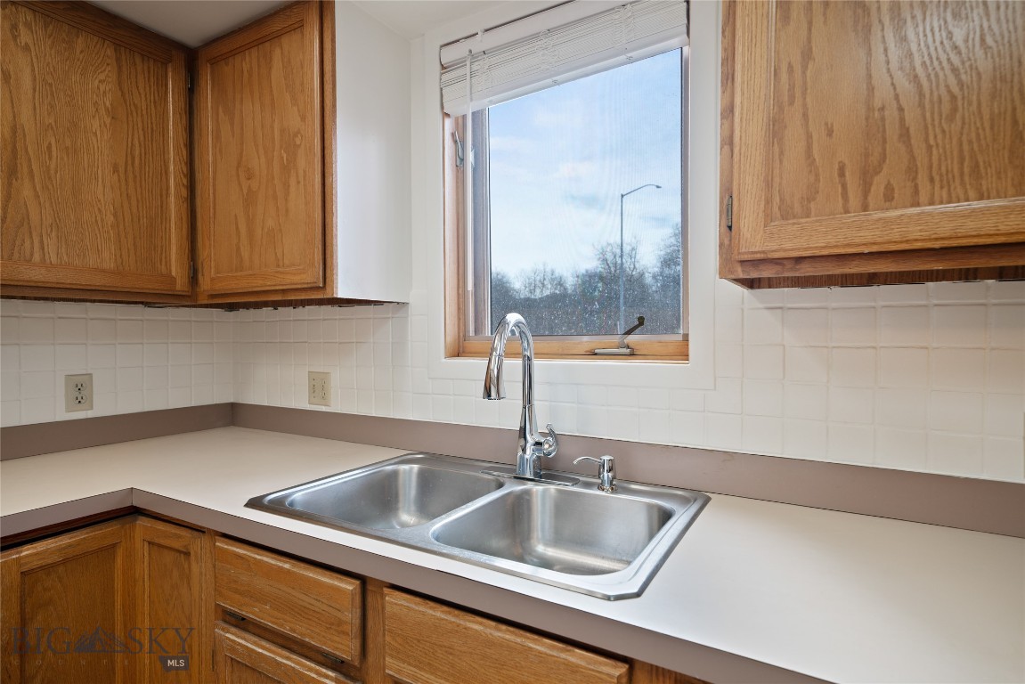 Two Creek Condo - Residential