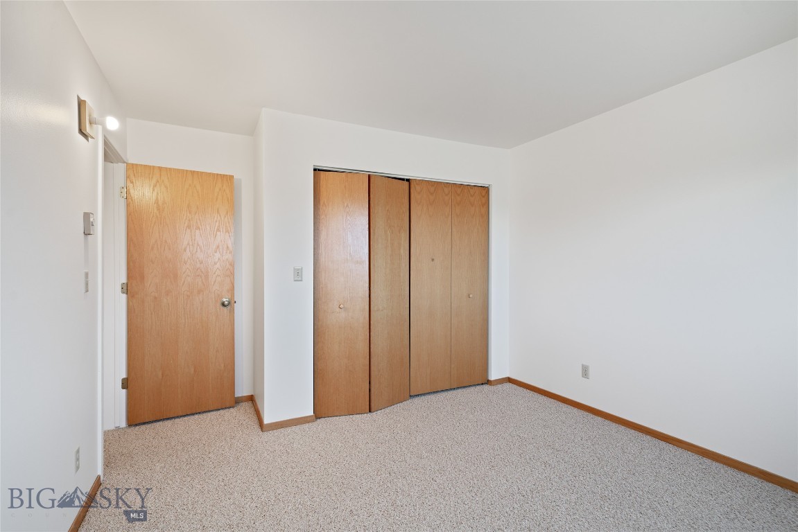 Two Creek Condo - Residential