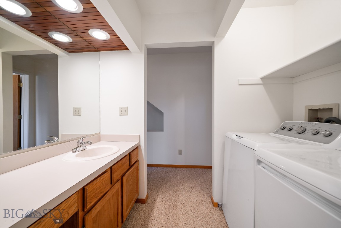 Two Creek Condo - Residential