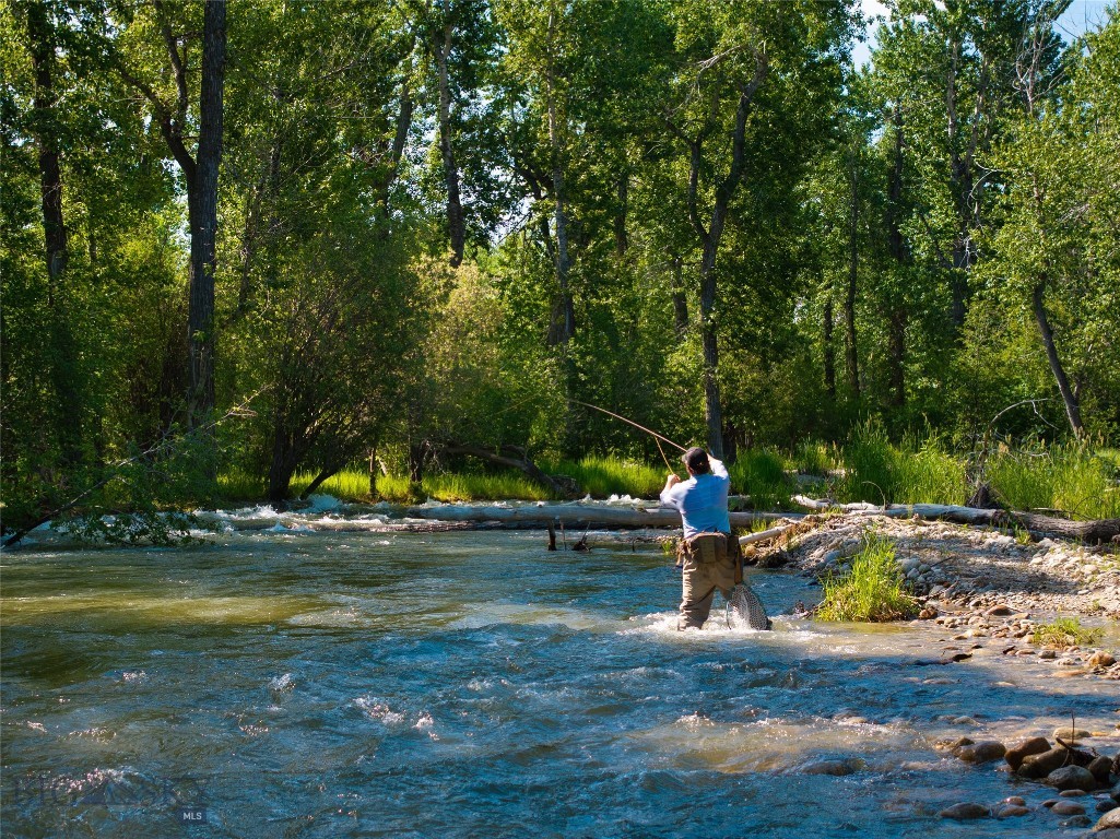 2825 & 2830 Highway 78 S