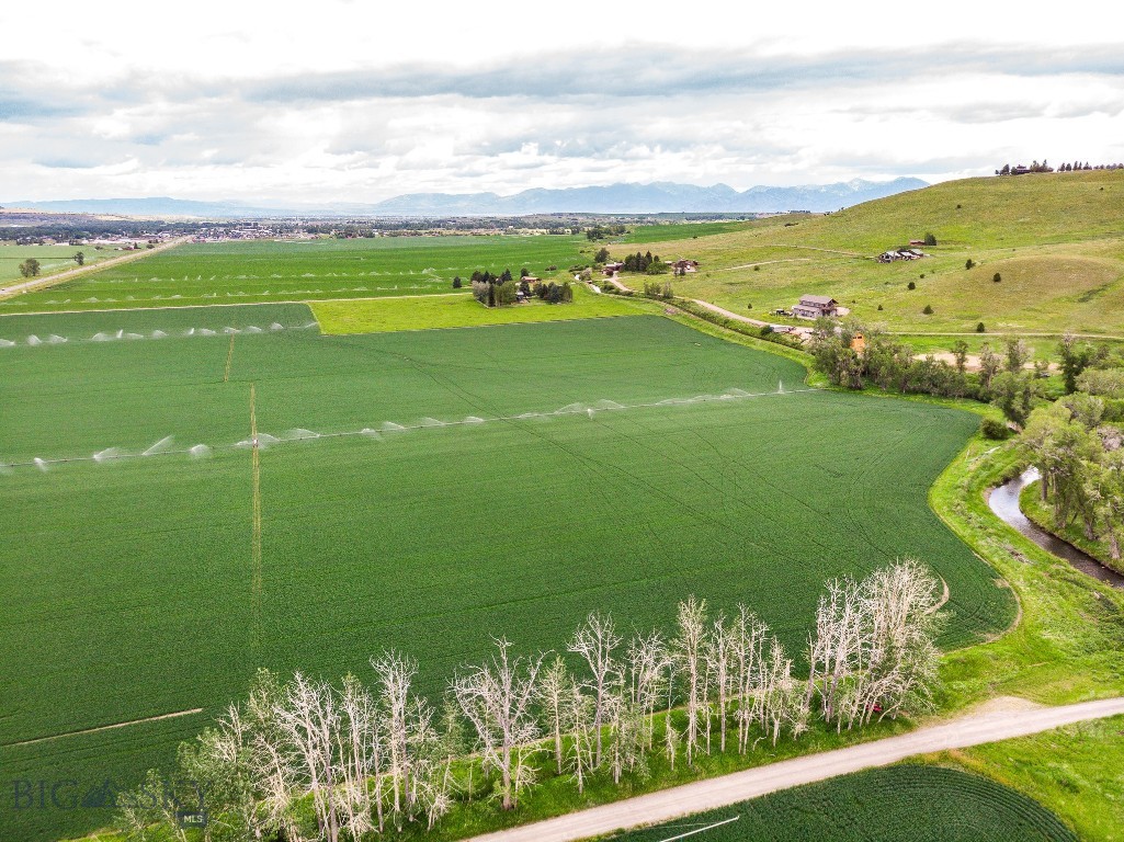TBD de Rham Valley Drive
