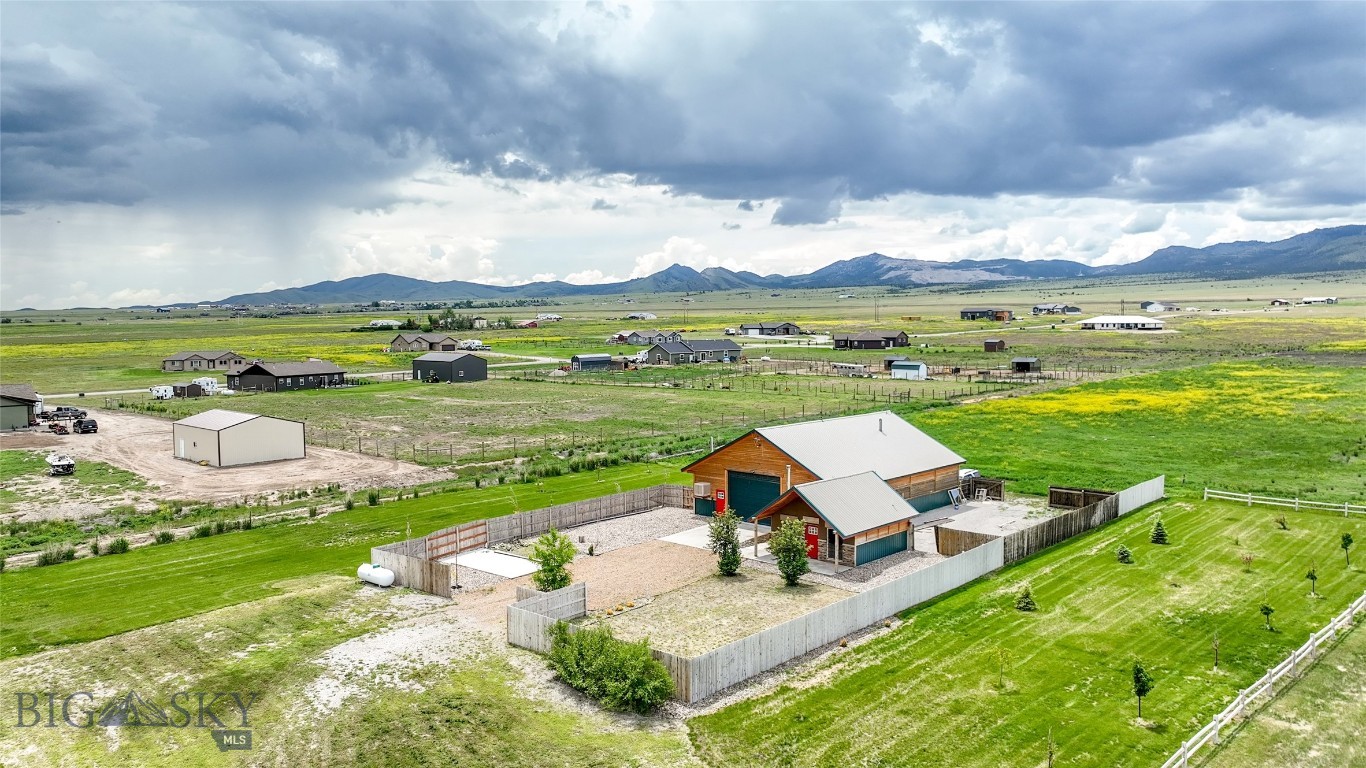 7 Grandview Loop