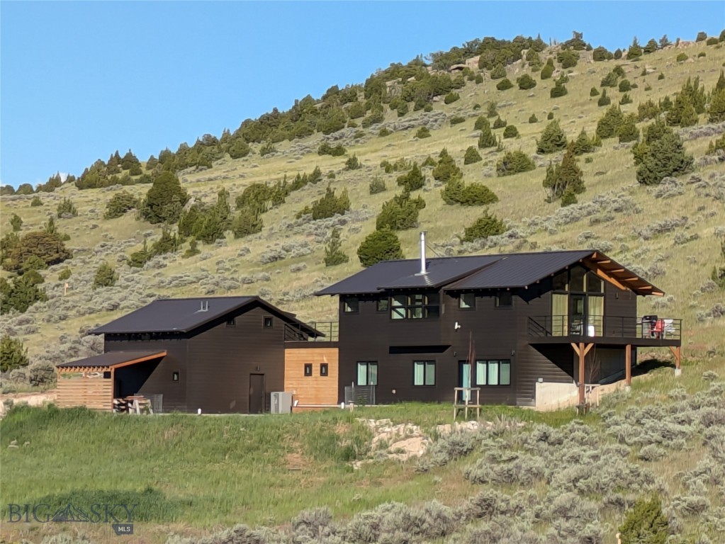 94 Rock Castle Road