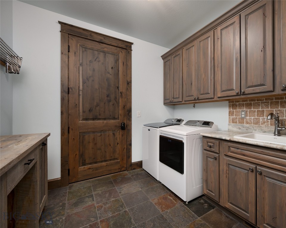 Bozeman, Montana 59718, United States, 3 Bedrooms Bedrooms, ,4 BathroomsBathrooms,Residential,Active,164420