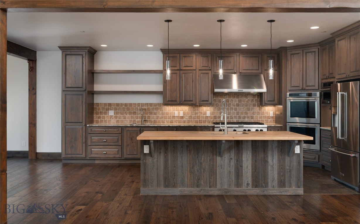 Bozeman, Montana 59718, United States, 3 Bedrooms Bedrooms, ,4 BathroomsBathrooms,Residential,Active,164420