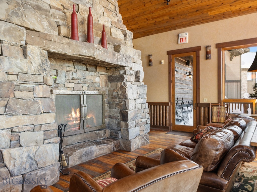 Cascade Ridge Condos - Residential