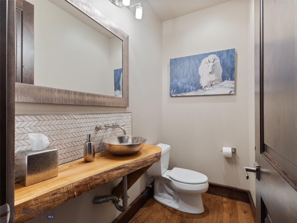 Cascade Ridge Condos - Residential