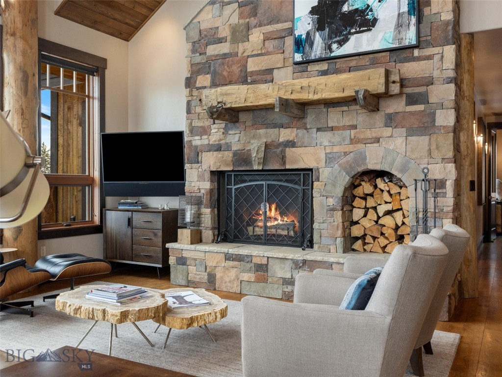 Cascade Ridge Condos - Residential