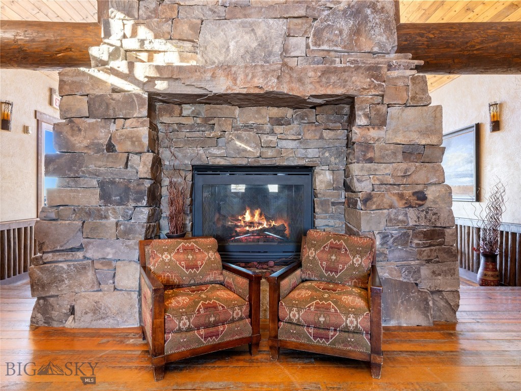 Cascade Ridge Condos - Residential