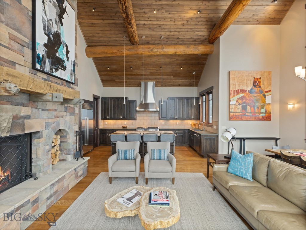 Cascade Ridge Condos - Residential