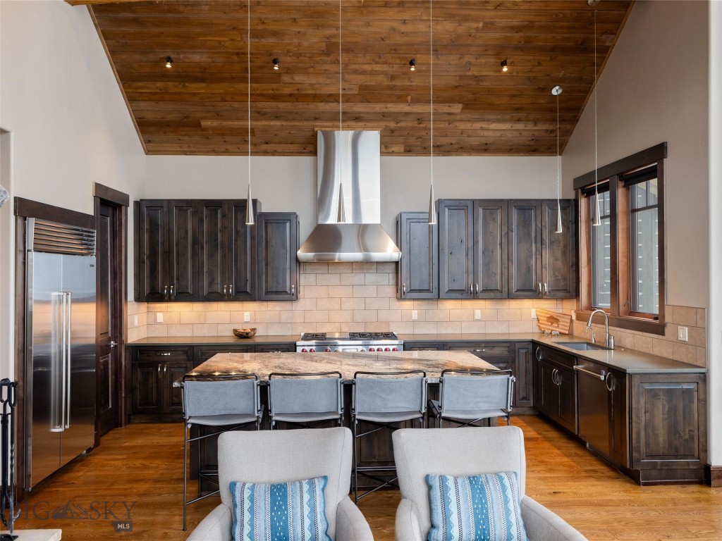 Cascade Ridge Condos - Residential