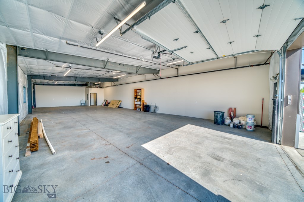 Shedhorn - Commercial Lease