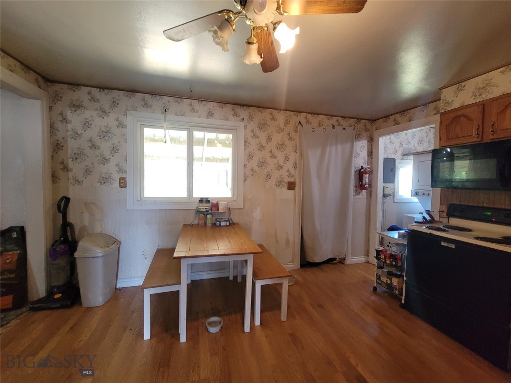 Butte, Montana 59701, United States, 2 Bedrooms Bedrooms, ,1 BathroomBathrooms,Residential,Pending,52872